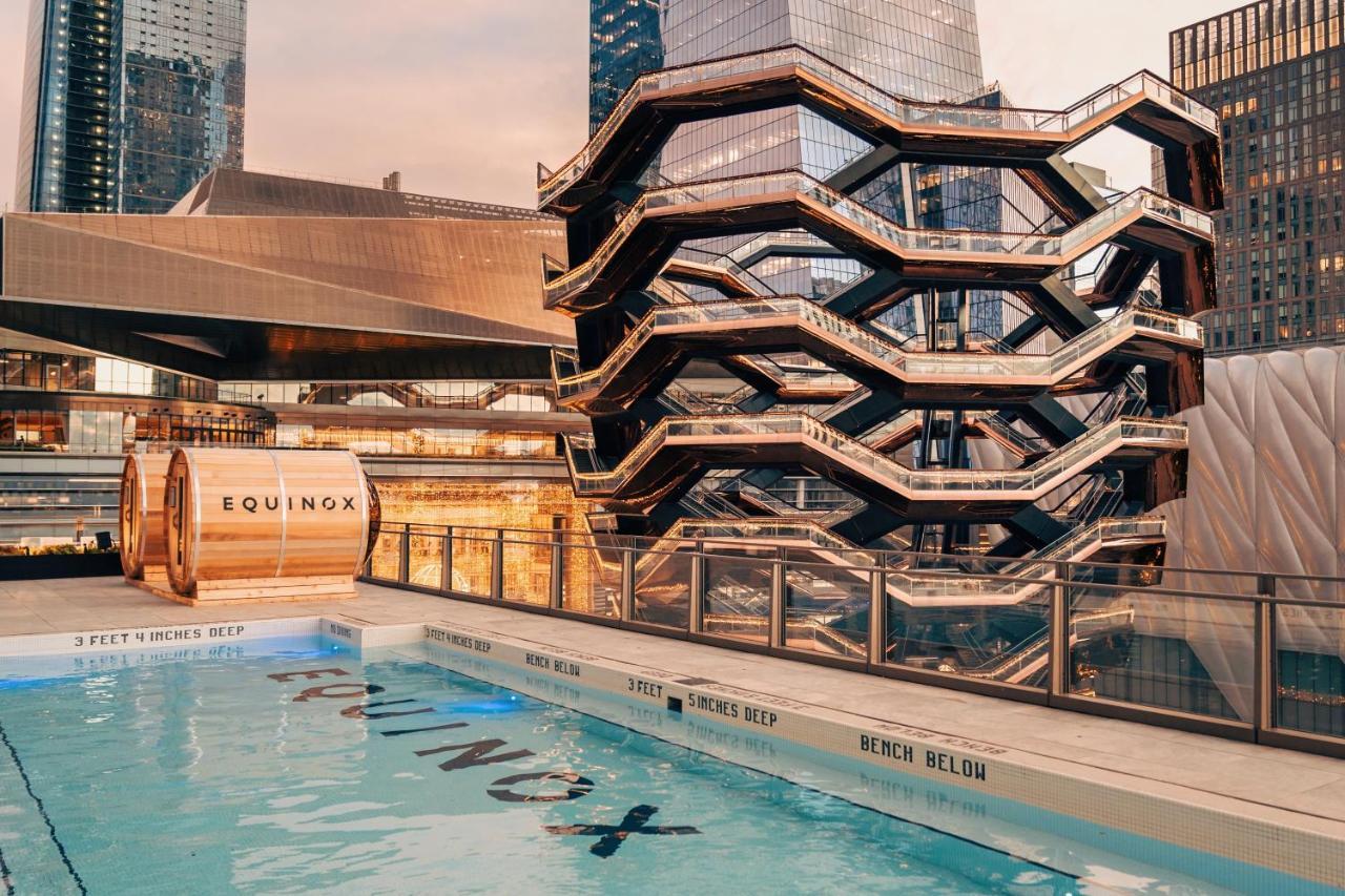 Equinox Hotel Hudson Yards New York City מראה חיצוני תמונה