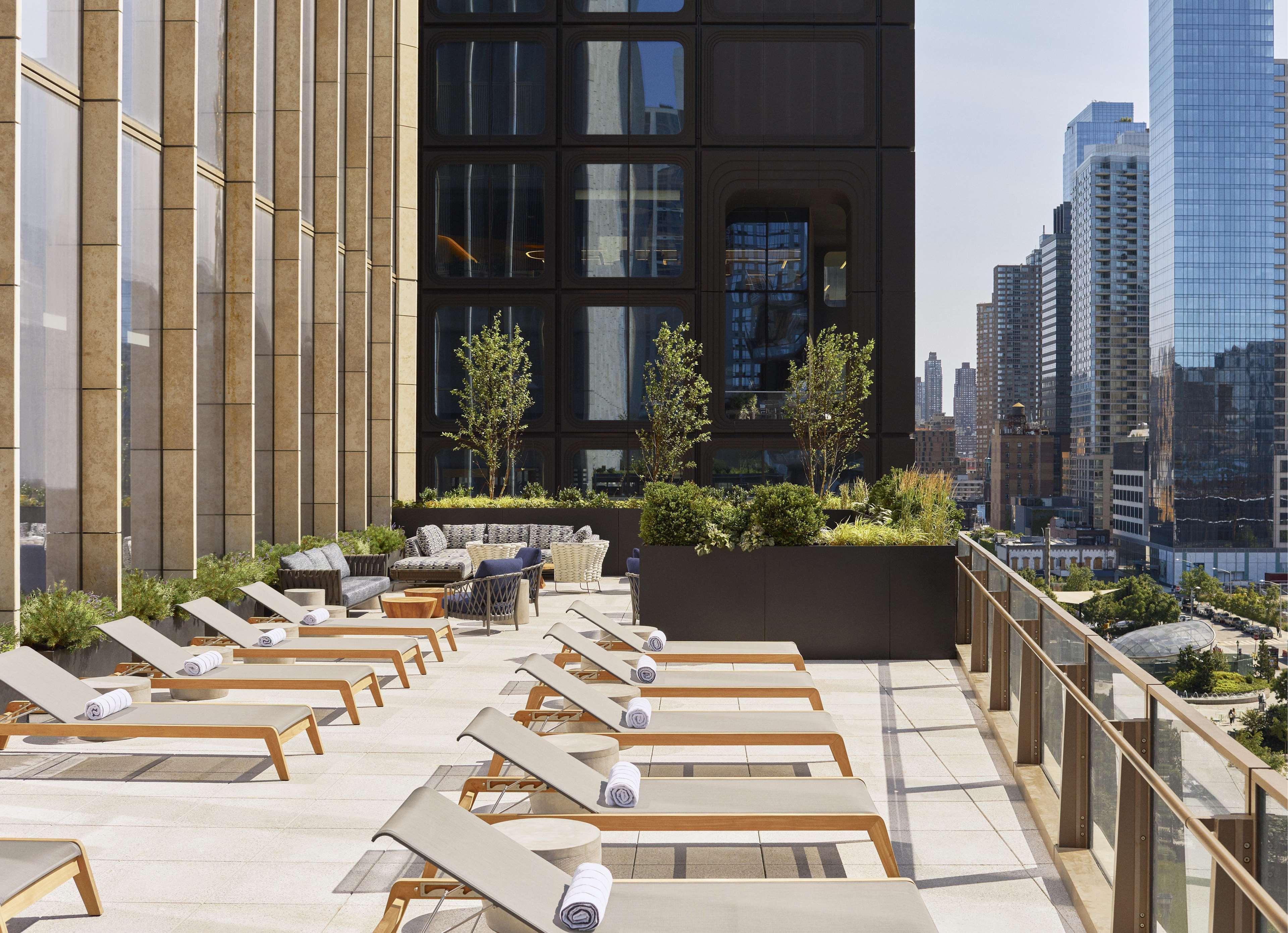 Equinox Hotel Hudson Yards New York City מראה חיצוני תמונה